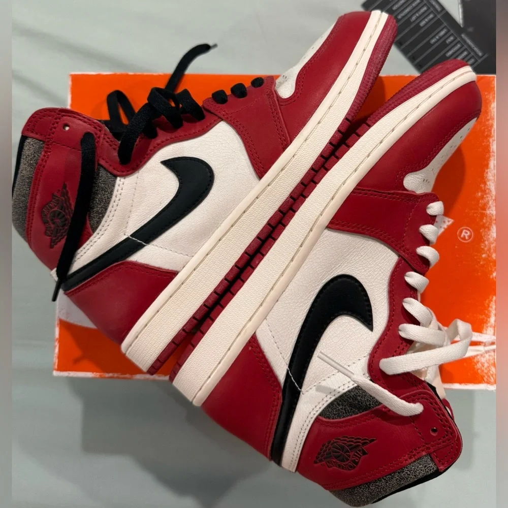 Nike Air Jordan 1 Retro High OG ‘Chicago Lost & Found’ Men’s Size 8 - Picture 4 of 15